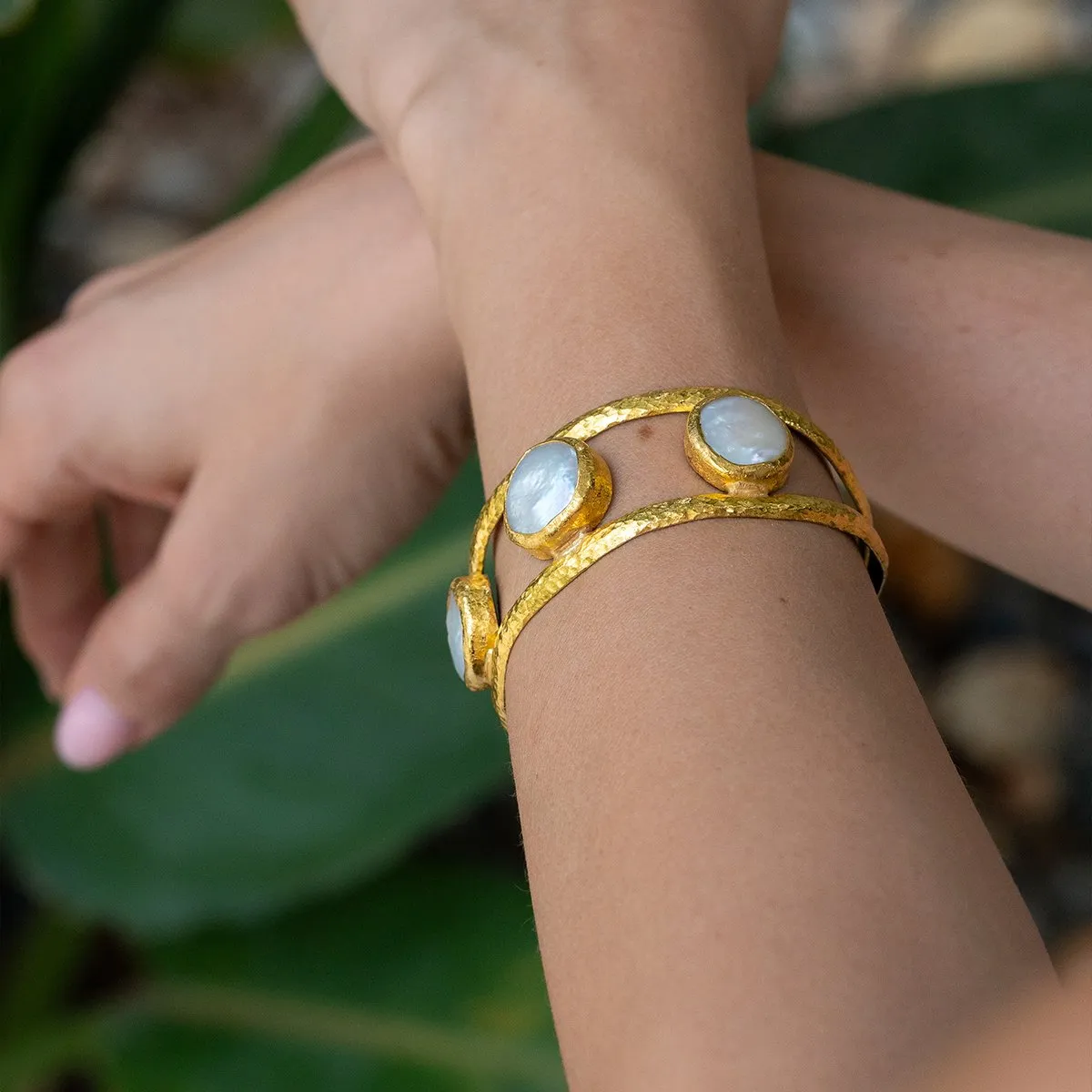 Luna Sedef Altın Bileklik